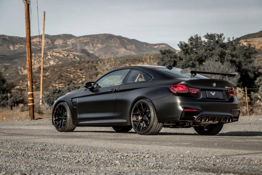  BMW M4 GTS on Vorsteiner Wheels (VSE-101) 2016 года  (фото 4 из 8)